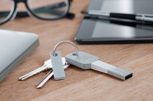 灰色lighting連接器，臺灣連接器廠家，連接器原廠替代品